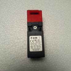CG-095 - Safety interlock switch CG-095 - Safety interlock switch